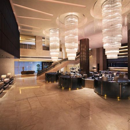 Shanghai Marriott Hotel Pudong East - Only A 30 Minute Drive From Disney Buitenkant foto