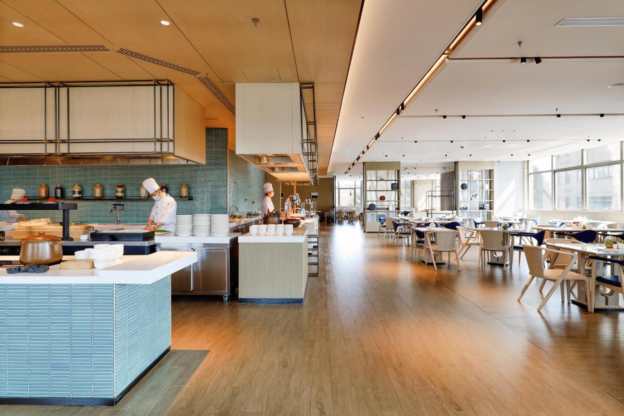 Shanghai Marriott Hotel Pudong East - Only A 30 Minute Drive From Disney Buitenkant foto