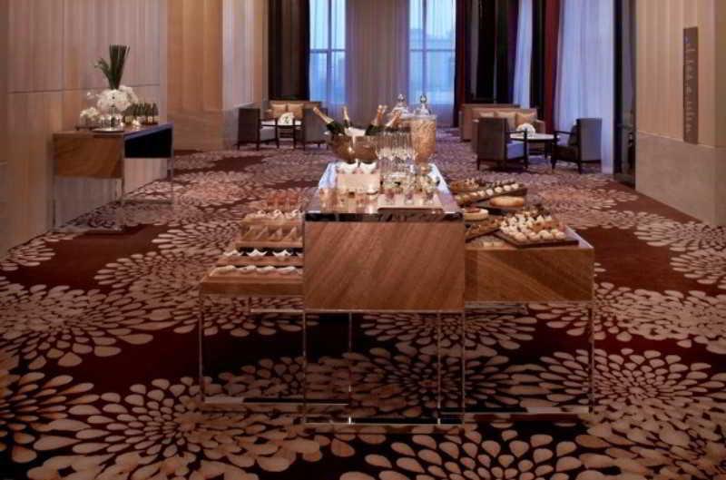 Shanghai Marriott Hotel Pudong East - Only A 30 Minute Drive From Disney Buitenkant foto