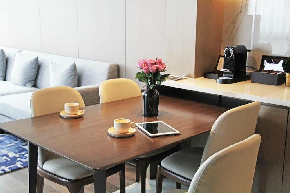 Shanghai Marriott Hotel Pudong East - Only A 30 Minute Drive From Disney Buitenkant foto